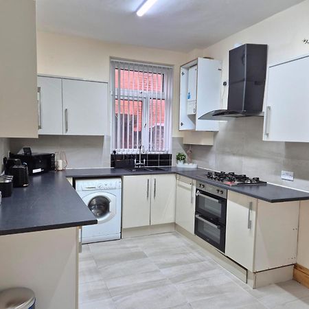 Rooms In Manchester 6 Minutes Drive To Victoria Station Екстер'єр фото
