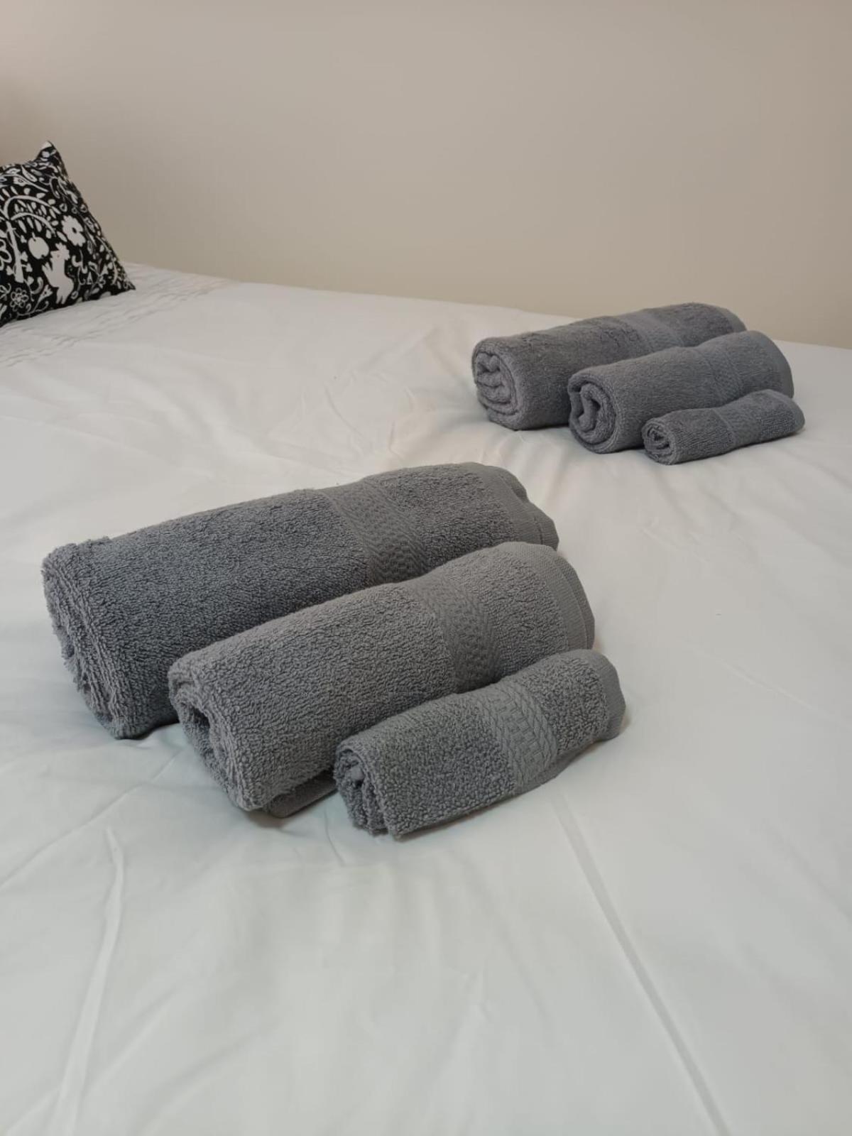 Rooms In Manchester 6 Minutes Drive To Victoria Station Екстер'єр фото