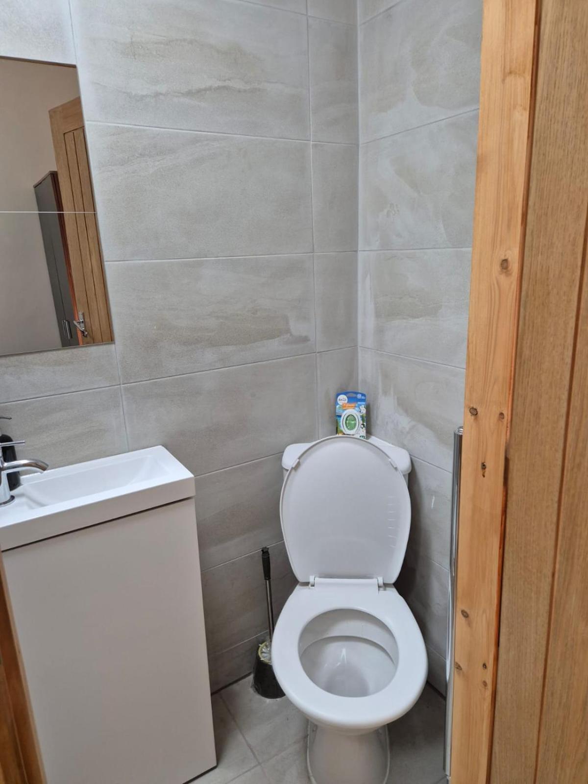 Rooms In Manchester 6 Minutes Drive To Victoria Station Екстер'єр фото