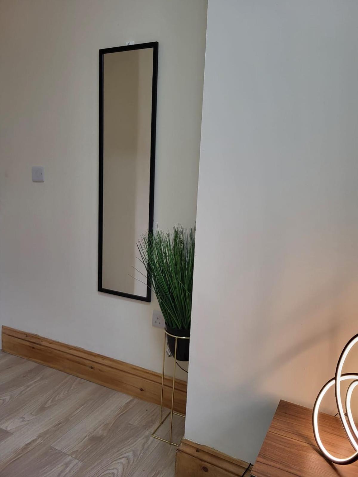 Rooms In Manchester 6 Minutes Drive To Victoria Station Екстер'єр фото