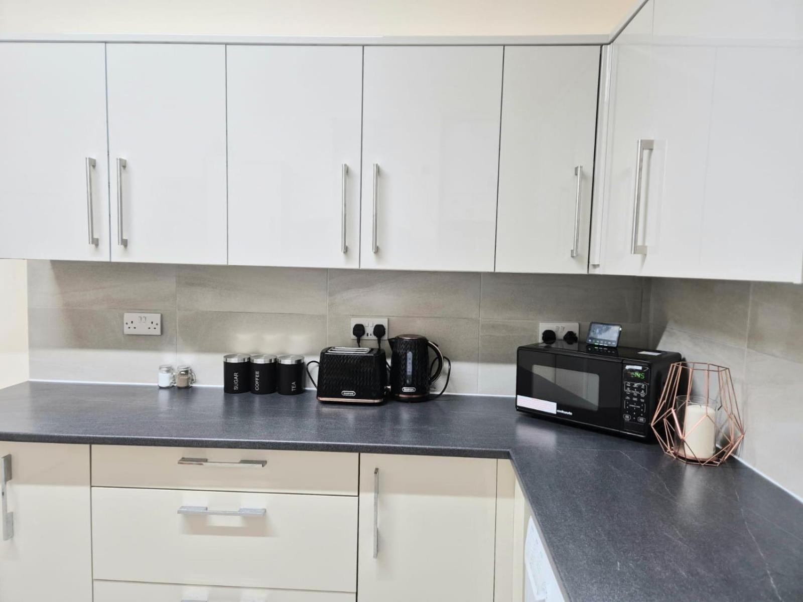 Rooms In Manchester 6 Minutes Drive To Victoria Station Екстер'єр фото