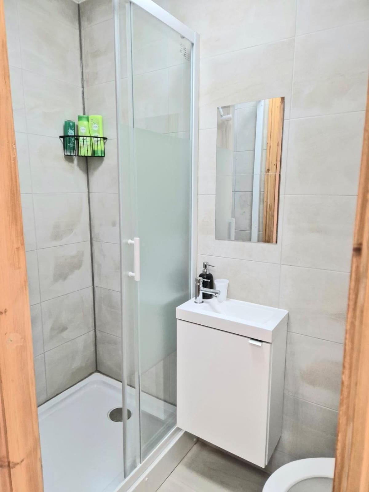 Rooms In Manchester 6 Minutes Drive To Victoria Station Екстер'єр фото