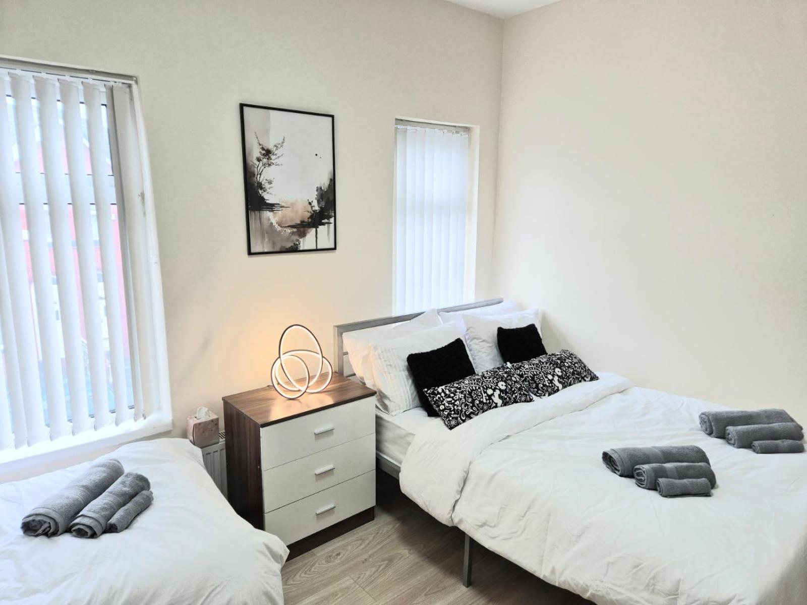 Rooms In Manchester 6 Minutes Drive To Victoria Station Номер фото